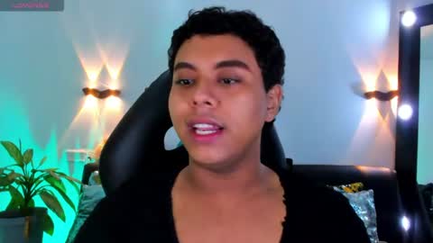 Snapshot of emili_roux chatting on July 20, 2026, 11:12 am Emili roux online show from July 20, 2026, 11:12 am