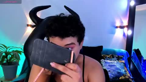 Snapshot of emili_roux chatting on July 29, 2026, 10:35 am Emili roux online show from July 29, 2026, 10:35 am