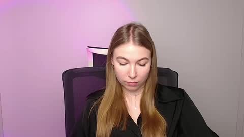 Emilia online show from February 5, 2025, 9:15 am