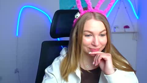 Emilia online show from April 27, 2026, 5:38 am