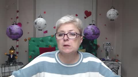 Snapshot of emiliagree chatting on October 26, 2025, 6:19 am EmiliaGree online show from October 26, 2025, 6:19 am