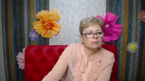 Snapshot of emiliagree chatting on May 6, 2026, 6:02 pm EmiliaGree online show from May 6, 2026, 6:02 pm