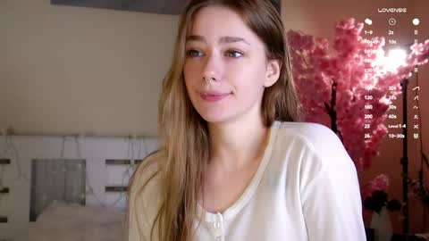 Snapshot of emiliaheather chatting on April 3, 2026, 11:19 am Tessa online show from April 3, 2026, 11:19 am