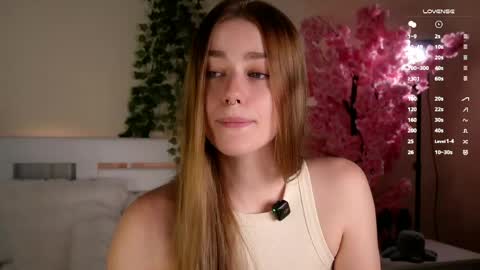 Snapshot of emiliaheather chatting on May 23, 2026, 9:02 am Tessa online show from May 23, 2026, 9:02 am