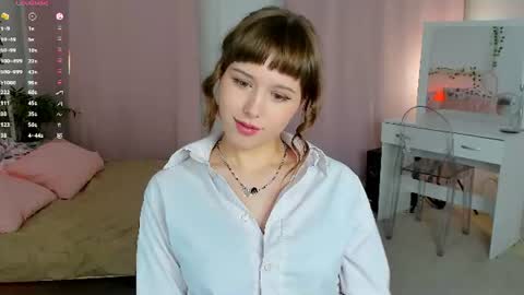 Snapshot of emiliahurrison chatting on June 12, 2026, 9:25 pm Call me Emilia next stream on Friday at 10 AM GMT online show from June 12, 2026, 9:25 pm
