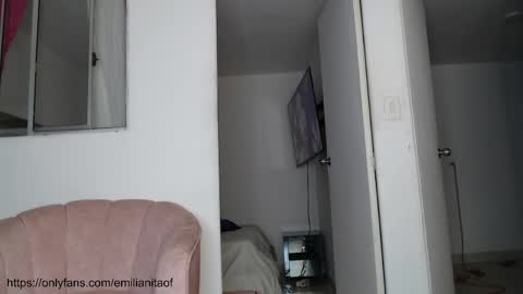 emilianita online show from June 8, 2026, 3:18 am