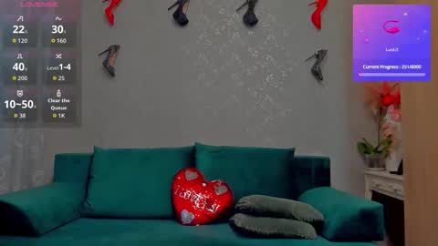 Snapshot of emilianna666 chatting on November 12, 2025, 9:42 am Emiliana online show from November 12, 2025, 9:42 am