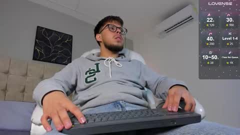 Emi  online show from March 17, 2026, 12:52 pm