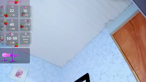 Snapshot of emilie_james chatting on February 16, 2025, 6:32 pm Emilie James online show from February 16, 2025, 6:32 pm