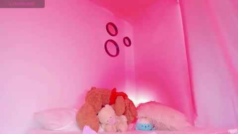 Snapshot of emilie_james chatting on September 21, 2025, 3:02 pm Emilie James online show from September 21, 2025, 3:02 pm