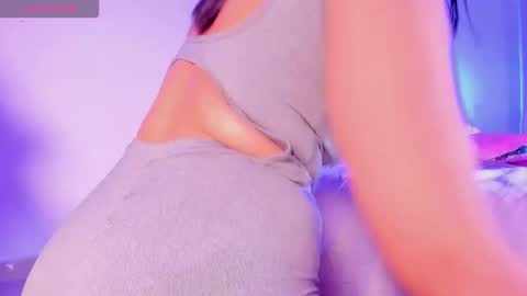 Snapshot of emilie_james chatting on October 12, 2025, 3:22 pm Emilie James online show from October 12, 2025, 3:22 pm