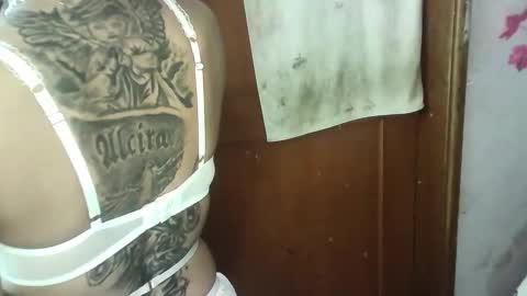 emiliejoy online show from March 14, 2026, 4:18 am