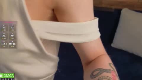 emilielong online show from February 10, 2026, 5:33 am