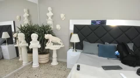 Emilio online show from December 1, 2025, 9:47 am