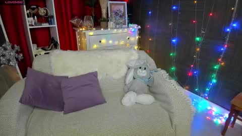 Snapshot of emiliyaqueen chatting on December 31, 2024, 1:57 am Emiliya online show from December 31, 2024, 1:57 am