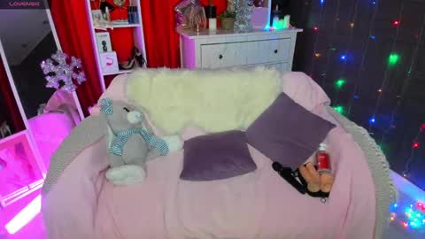 Snapshot of emiliyaqueen chatting on January 8, 2025, 7:03 am Emiliya online show from January 8, 2025, 7:03 am