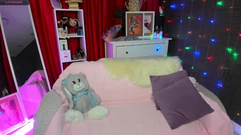 Snapshot of emiliyaqueen chatting on January 14, 2025, 1:15 am Emiliya online show from January 14, 2025, 1:15 am