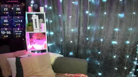 Snapshot of emiliyaqueen chatting on February 10, 2025, 2:08 am Emiliya online show from February 10, 2025, 2:08 am