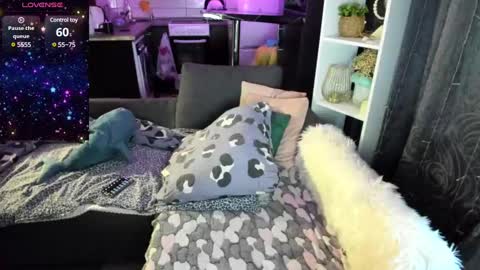 Snapshot of emiliyaqueen chatting on February 14, 2025, 2:07 am Emiliya online show from February 14, 2025, 2:07 am