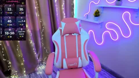 Snapshot of emiliyaqueen chatting on February 18, 2025, 5:31 am Emiliya online show from February 18, 2025, 5:31 am