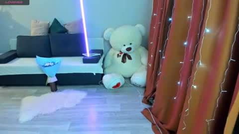 Emiliya online show from January 13, 2026, 1:44 am