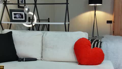 Emiljanna online show from February 13, 2025, 4:32 am