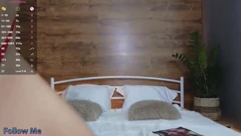 Snapshot of emilly___ chatting on September 13, 2025, 7:08 am Emilly online show from September 13, 2025, 7:08 am