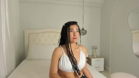 Emilly online show from July 14, 2026, 4:06 am