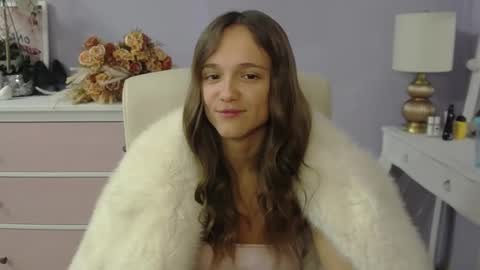 Emilly online show from November 26, 2025, 8:04 am