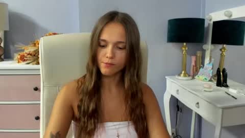 Emilly online show from July 7, 2026, 8:40 am