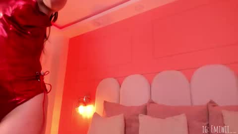 Snapshot of emilly_williamss chatting on November 24, 2025, 5:23 pm Emilly online show from November 24, 2025, 5:23 pm