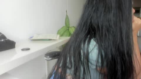 Emilly  online show from May 4, 2026, 3:08 pm