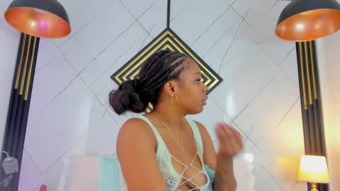 Snapshot of emillydiaz chatting on October 17, 2025, 12:19 pm Emilly online show from October 17, 2025, 12:19 pm