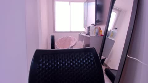 emilly online show from March 5, 2026, 2:46 pm