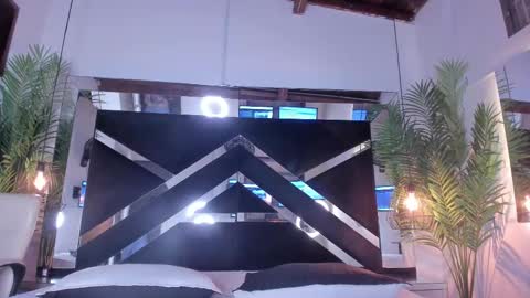 Emily  online show from October 11, 2025, 10:47 am