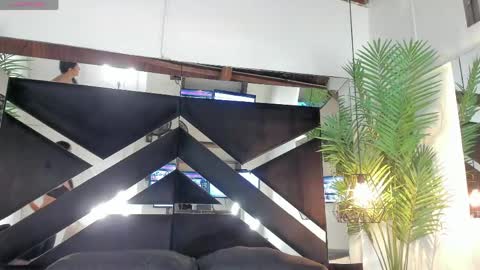 Snapshot of emily18__ chatting on June 3, 2026, 11:02 am Emily online show from June 3, 2026, 11:02 am