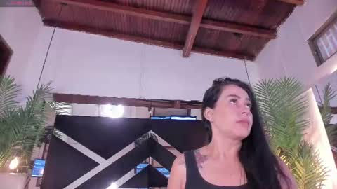 Snapshot of emily18__ chatting on June 24, 2026, 11:09 am Emily online show from June 24, 2026, 11:09 am