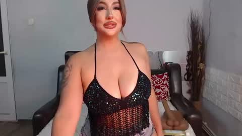 Snapshot of emily962009 chatting on July 10, 2026, 7:05 pm EMY online show from July 10, 2026, 7:05 pm