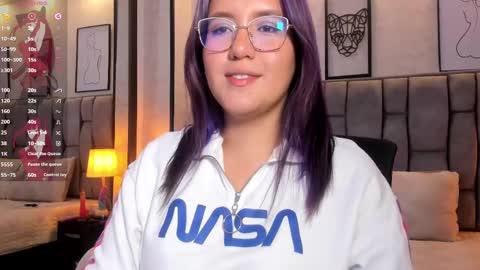 Snapshot of emily_5weet chatting on February 27, 2025, 9:22 am Emily online show from February 27, 2025, 9:22 am