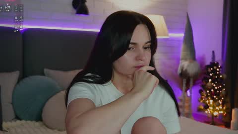 Emily   Cute online show from December 28, 2024, 6:29 pm