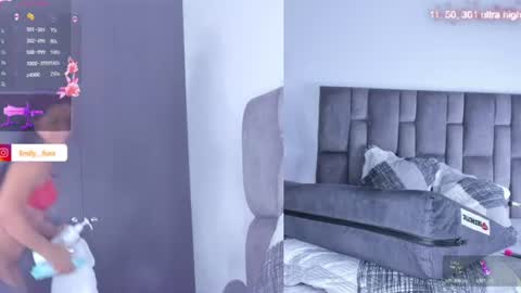 Snapshot of emily___fox chatting on June 22, 2026, 11:18 am Emily online show from June 22, 2026, 11:18 am