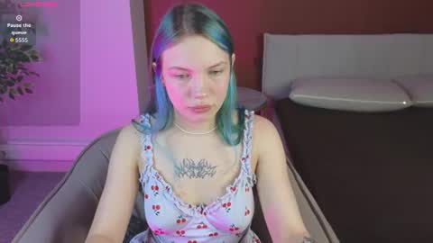 Snapshot of emily__hamilton chatting on July 14, 2026, 2:05 am Emily online show from July 14, 2026, 2:05 am
