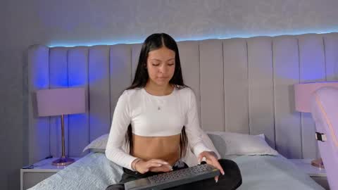 EMILY online show from June 3, 2026, 12:41 pm
