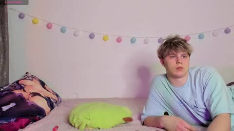 Snapshot of emily_and_ilumi chatting on December 26, 2024, 6:43 pm emily_and_ilumi online show from December 26, 2024, 6:43 pm