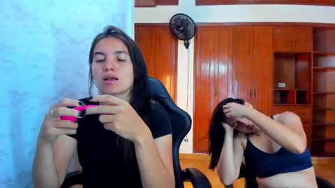 Emily and Soffy online show from March 25, 2026, 12:00 pm