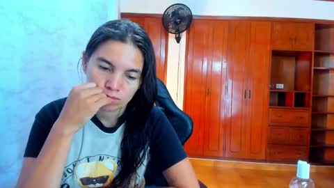 Emily and Soffy online show from April 23, 2026, 12:29 pm