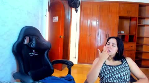 Emily and Soffy online show from April 29, 2026, 1:04 pm