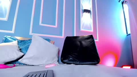 Snapshot of emily_ariaszc chatting on March 6, 2025, 3:13 pm Emily online show from March 6, 2025, 3:13 pm