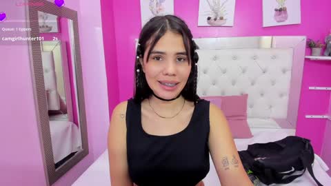 Snapshot of emily_beltonn chatting on February 2, 2025, 5:59 pm online show from February 2, 2025, 5:59 pm