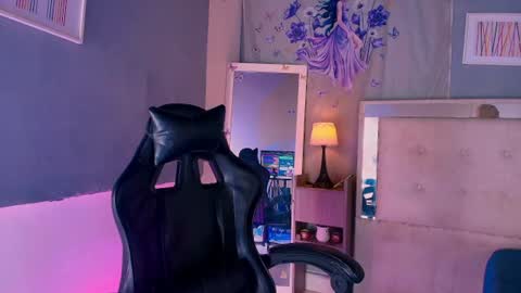 Snapshot of emily_castillo1_ chatting on June 11, 2026, 6:55 am emily_castillo1_ online show from June 11, 2026, 6:55 am